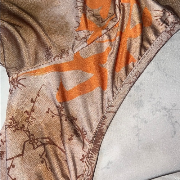 PrettyLittleThing Sheer Floral Tie-Front Blouse - Picture 3 of 4